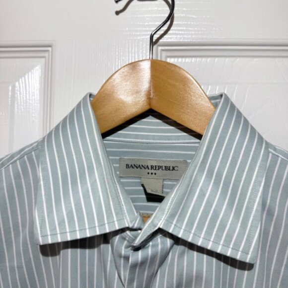 Banana Republic Classic Fit 100% Cotton Striped Dress Shirt – Men’s Large 16-16. - Picture 2 of 5